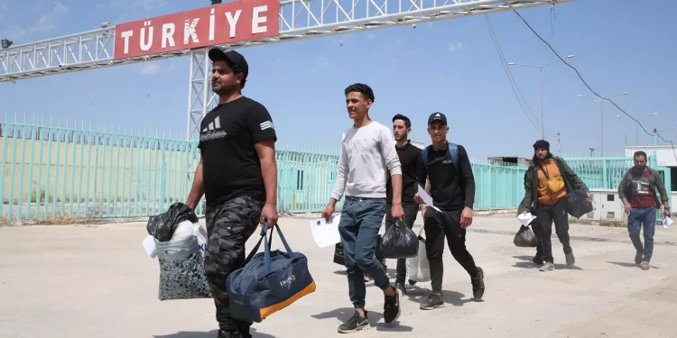 هل يحكم تركيا رئيس من سوريا؟