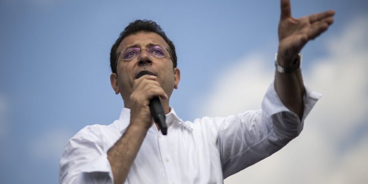 أكرم إمام أوغلو: لن أتخلى عن الأكراد