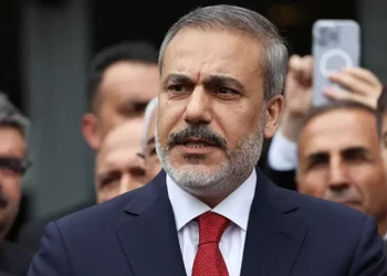 هاكان فيدان يعتبر حزب طالباني “تهديدًا للأمن القومي”