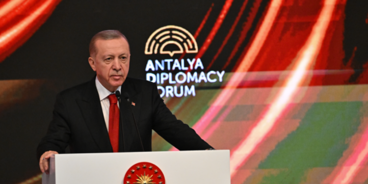 أردوغان يهاجم داعمي إسرائيل رغم استمرار التجارة معها