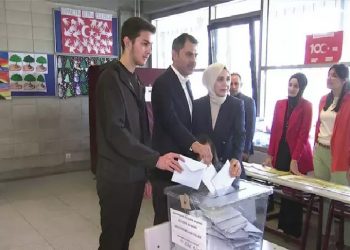 مراد كوروم: سكان إسطنبول يتخذون قرارًا مهمًّا اليوم