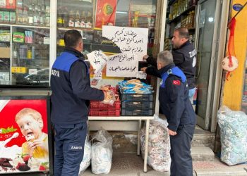 بلدية تركية تزيل اللافتات العربية