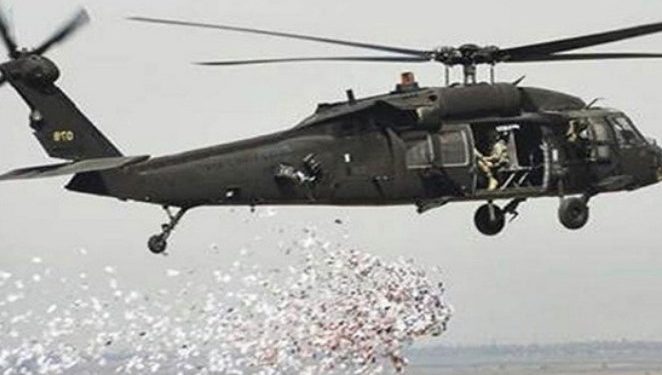 الطيران الإسرائيلي يلقي منشورات على قطاع غزة