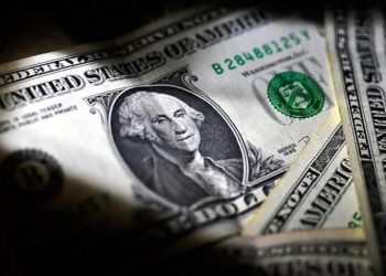 ويلز فارجو: الدولار في تركيا سيتراجع دون 30 ليرة في 2025