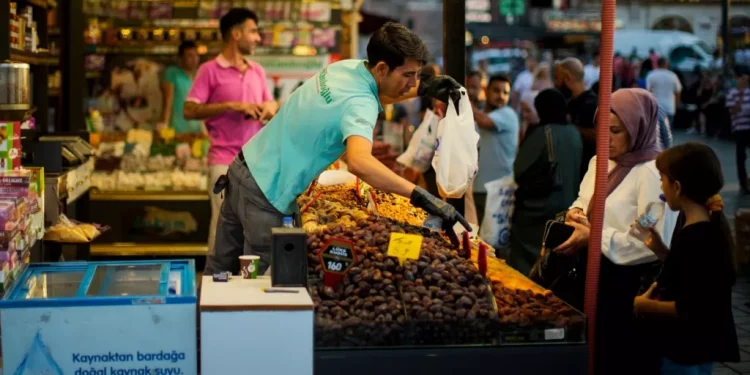 تركيا رابع دولة على العالم في التضخم النقدي