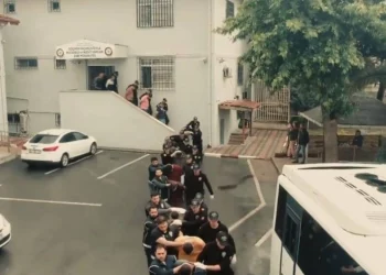 اعتقال 40 من مهربي المهاجرين في تركيا