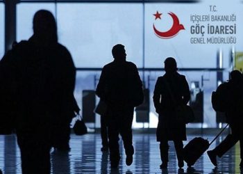 سر غياب العلم التركي خلال اجتماع في أفغانستان!