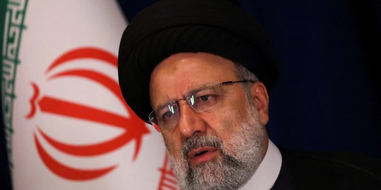 إيران تعلن الحداد 5 أيام