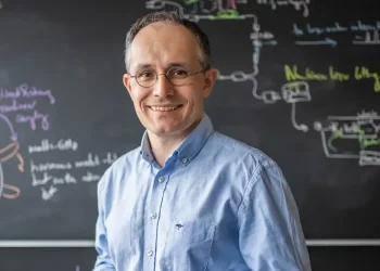 فيزيائي تركي يحصل على جائزة الأبحاث الألمانية
