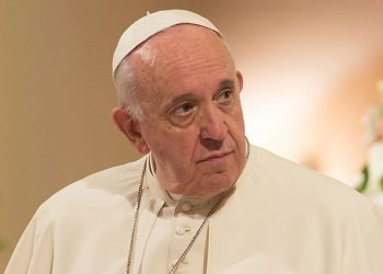 البابا فرنسيس يقرر زيارة تركيا
