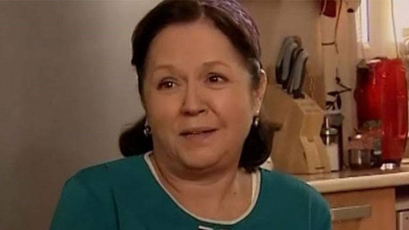 وفاة الممثلة التركية فاطمة قرنفيل