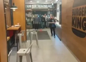 تركيا.. اعتداء على ستاربكس وبرجر كينج في دياربكر