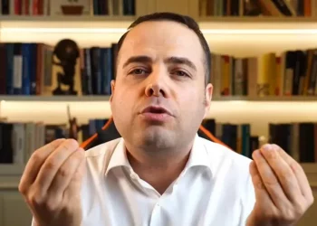 خبير اقتصادي تركي: الحياة ستزداد صعوبة في الخريف