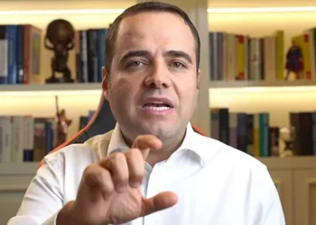 بروفيسور تركي: تعيين “وصي” على بلدية بمثابة “فاشية”