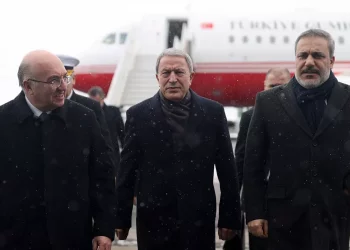 هل التقى الوفدان التركي والسوري في قاعدة حميميم؟