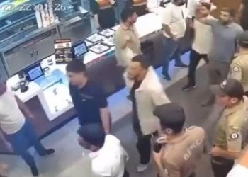 تركيا.. إطلاق سراح 16 هاجموا ستاربكس وبرجر كينج