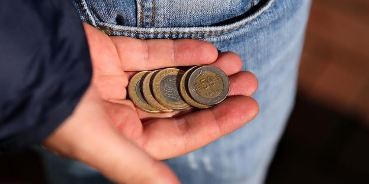 حد الفقر في تركيا يتجاوز 62 ألف ليرة تركية