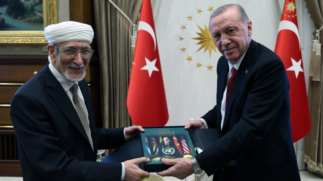 أردوغان يلتقي بالمفكر المغربي “طه عبد الرحمن”