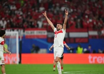 الاتحاد الأوروبي لكرة القدم يحقق مع لاعب المنتخب التركي