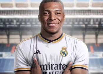 مبابي يشتري نادي كرة قدم