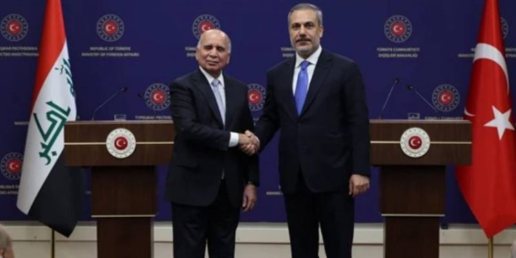 صحفي تركي: إعفاء العراقيين من التأشيرة يؤدي إلى احتلال تركيا!