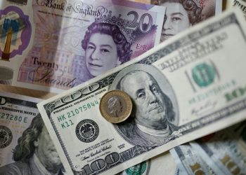 بنك HSBC يكشف عن توقعات الدولار في تركيا نهاية 2024