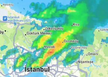 أمطار غزيرة تغرق إسطنبول وتحول شوارعها لبحيرات.. فيديو