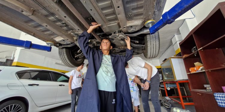 تركيا.. لاعب جودو عمره 12 عامًا يحمل 5 ميداليات