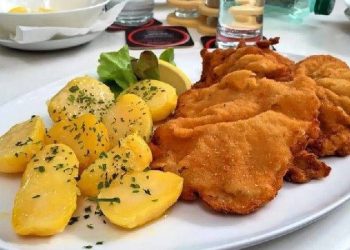 أفضل 10 مدن تقدم الطعام في العالم!