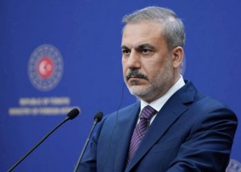 وزير الخارجية التركي يتوجه إلى الأردن