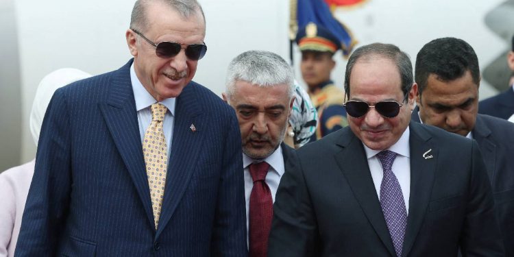 السيسي يزور تركيا للمرة الأولى غدًا.. ما أبرز القضايا التي سيبحثها!؟
