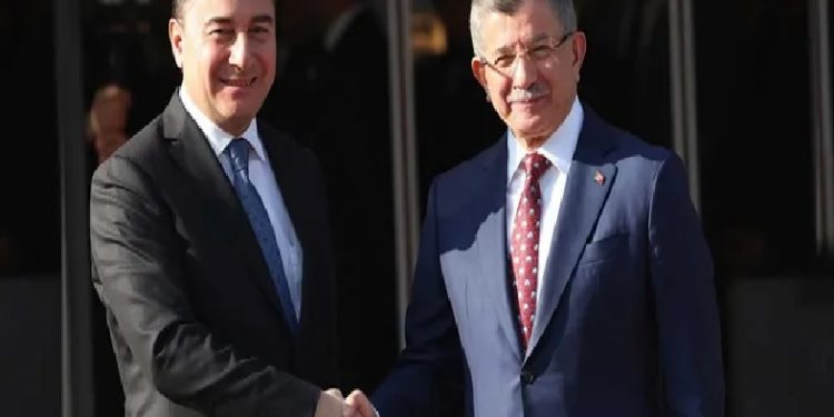 حزب تركي يطلب التحالف مع أحمد داود أوغلو