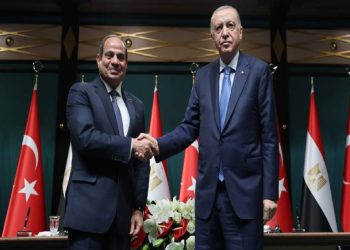 تركيا ومصر على طاولة واحدة، بينما تتعالى طبول الحرب العالمية الثالثة