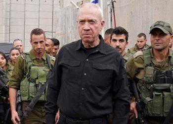 أول تعليق من وزير الدفاع الإسرائيلي بعد انفجارات لبنان