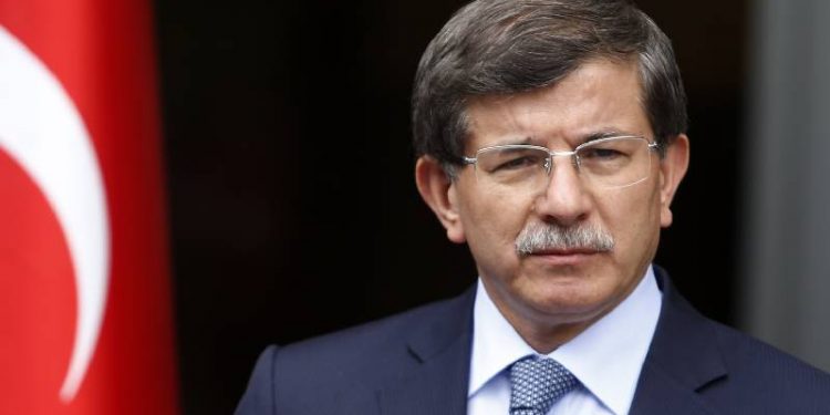 أحمد داود أوغلو: أنا “أخطر رجل في الشرق الأوسط”!