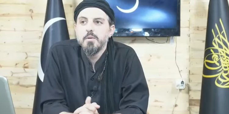 تركي يدعي أنه “المهدي المنتظر” ويؤسس طائفة!