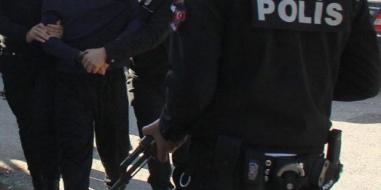 تركيا.. اعتقال داعشي كان يخطط لعمل إرهابي