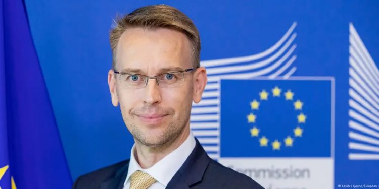 الاتحاد الأوروبي يحذر تركيا من روسيا