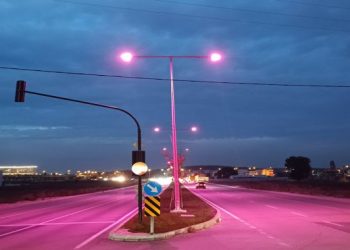 تركيا.. بورصة تضيء باللون الوردي!