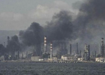 انفجار في منشآت مصافي البترول التركية في إزميت