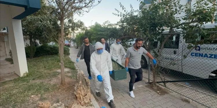 تركيا.. كشف لغز وفاة 3 أشقاء إيرانيين في أنطاليا