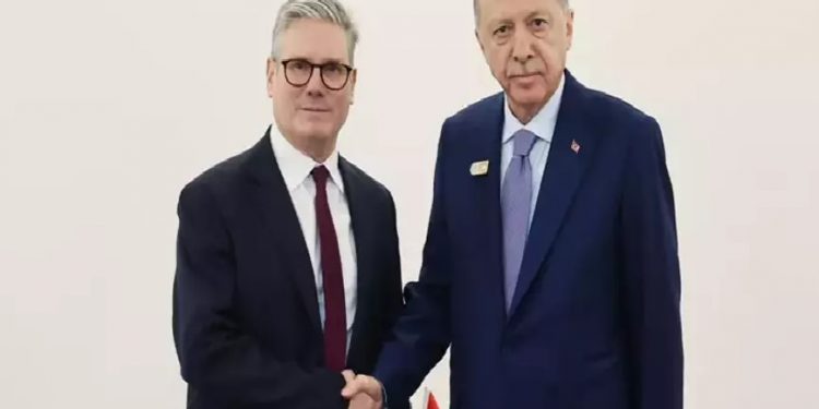 أردوغان يلتقي رئيس الوزراء البريطاني