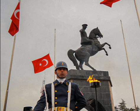 الحياة تتجمد في تركيا بهذا الموعد.. ما السر؟