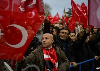 استطلاع: تأييد الانتخابات المبكرة يتزايد في تركيا