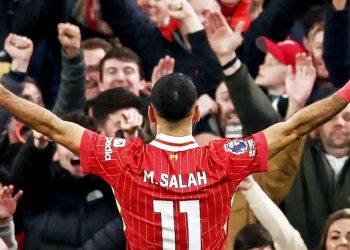 مستقبل محمد صلاح الكروي مع ليفربول غير مؤكد