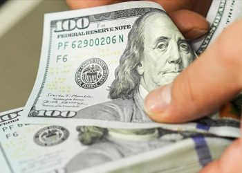 تركيا.. إقبال متزايد على الذهب وسط مخاوف من الدولارات المزيفة