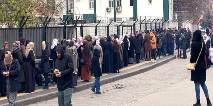 الأرز والبقوليات المخفضة تجذب المواطنين في ديار بكر