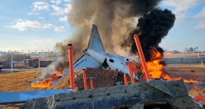 انفجار طائرة في كوريا الجنوبية ومقتل 96 شخصا