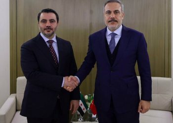 وزير الخارجية التركي يجتمع مع نظيره السوري