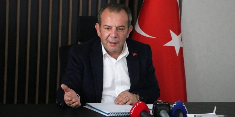 التحقيق مع عمدة بلدية بولو بسبب السوريين